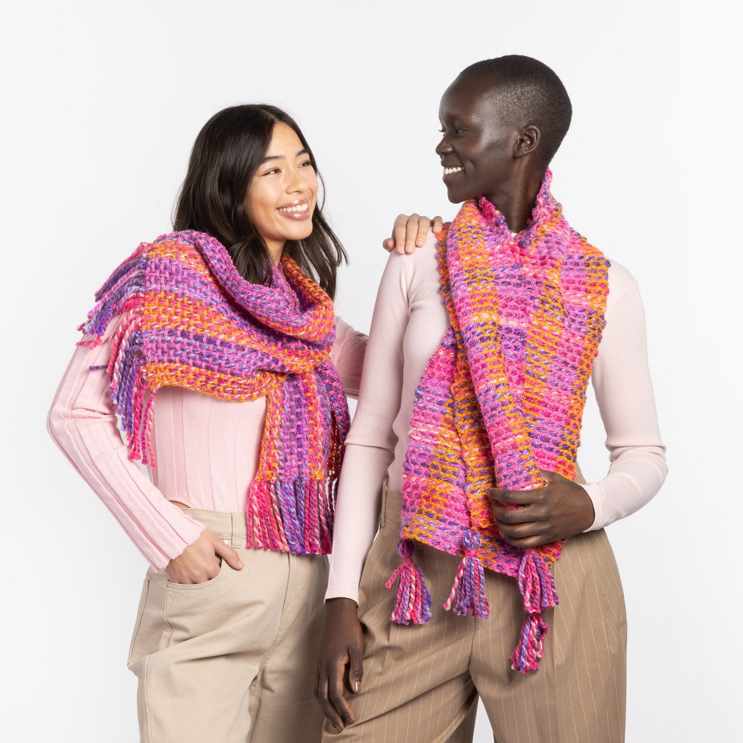 Bernat Quickweave Scarf Weaving Kit (140g/4.9oz)