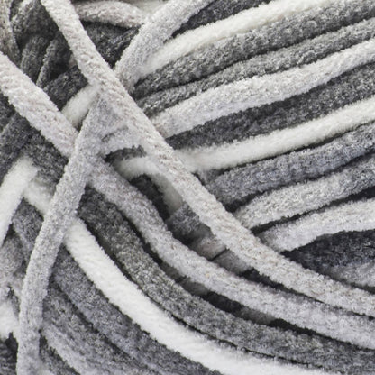 Bernat Plush Yarn (250gr/8.8oz) - Clearance shades